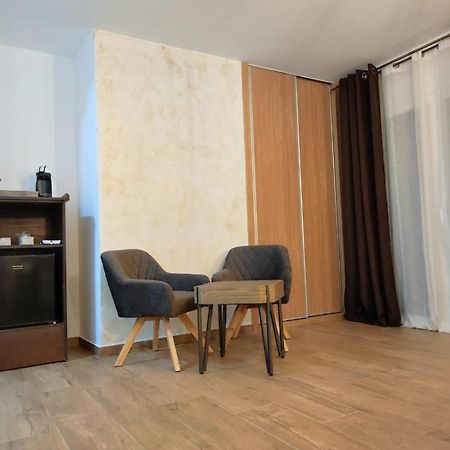 Hostal Restaurante La Mancha Ruidera Bagian luar foto