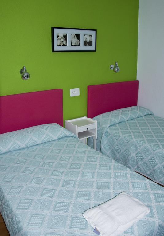 Hostal Restaurante La Mancha Ruidera Ruang foto